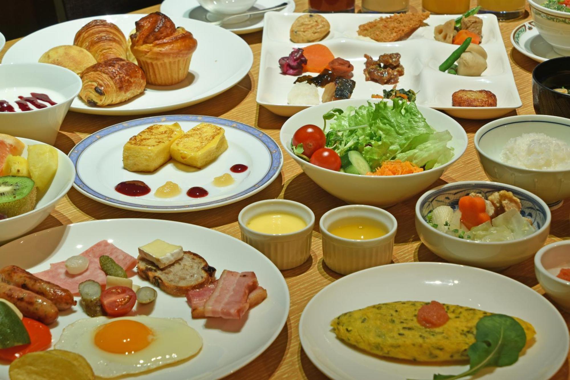 Hotel Okura Fukuoka Fukuoka  Ngoại thất bức ảnh A Japanese breakfast
