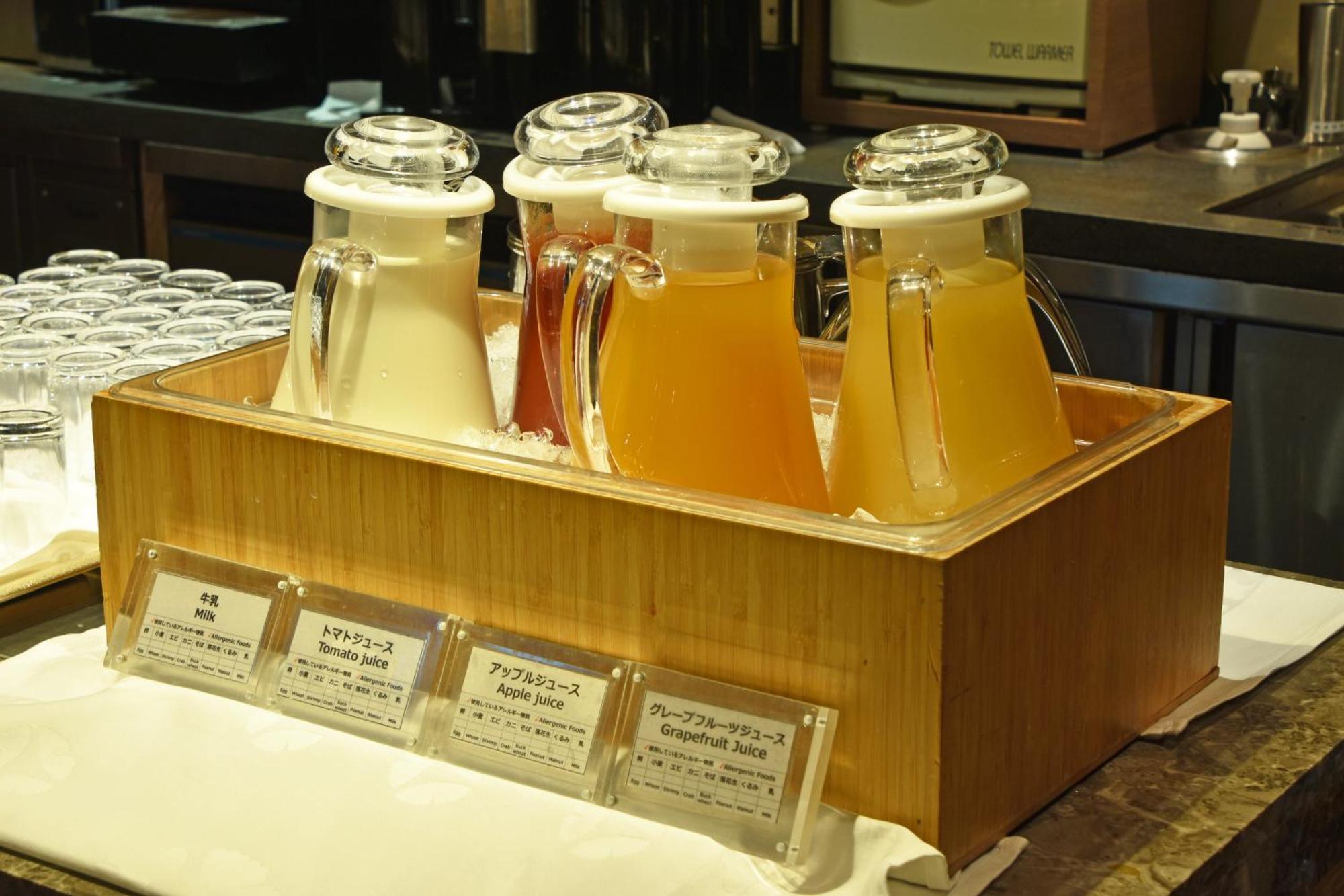Hotel Okura Fukuoka Fukuoka  Ngoại thất bức ảnh Bottles of Japanese tea