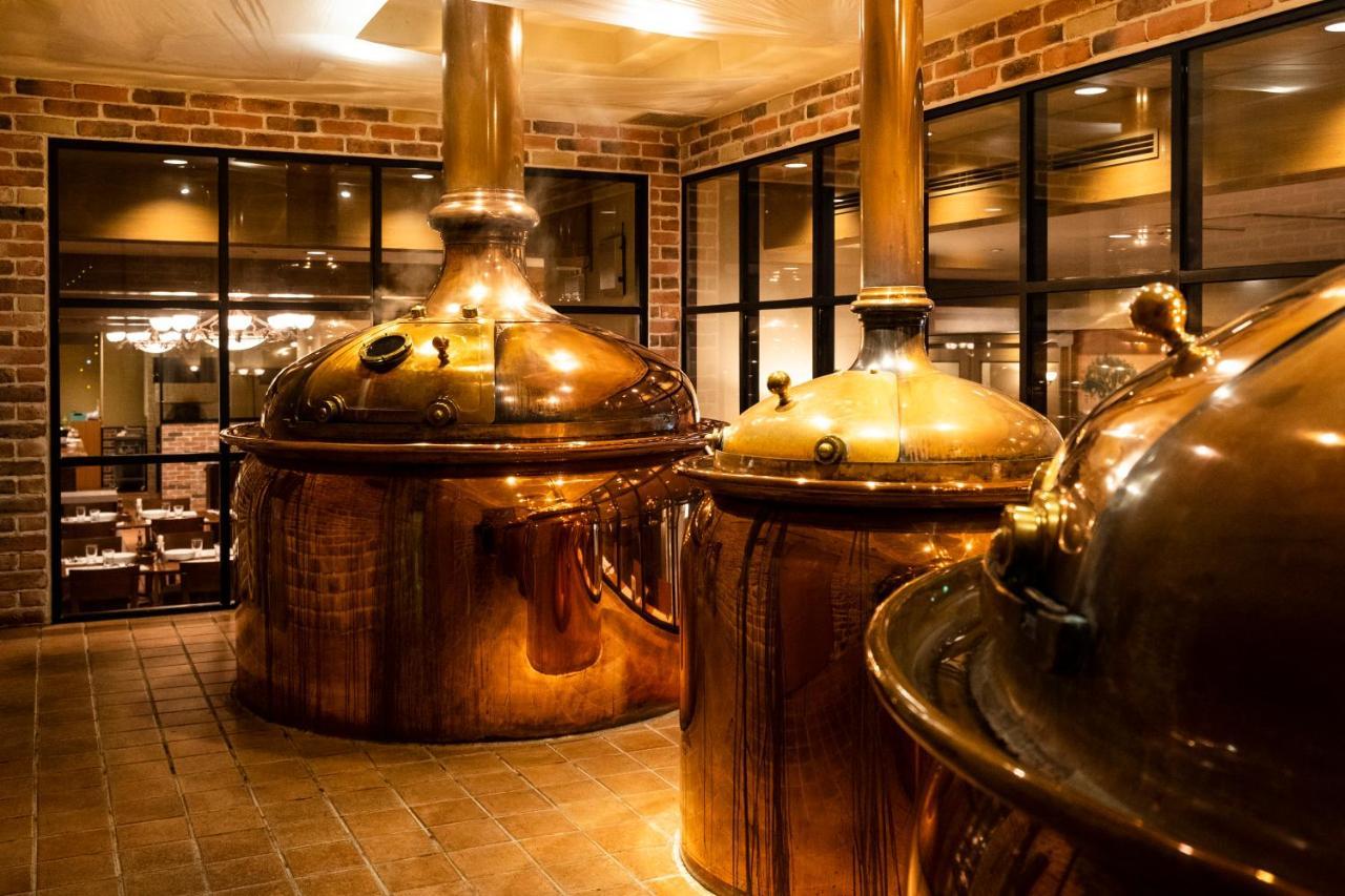 Hotel Okura Fukuoka Fukuoka  Ngoại thất bức ảnh Brewing vessels at the Old Brewery Store